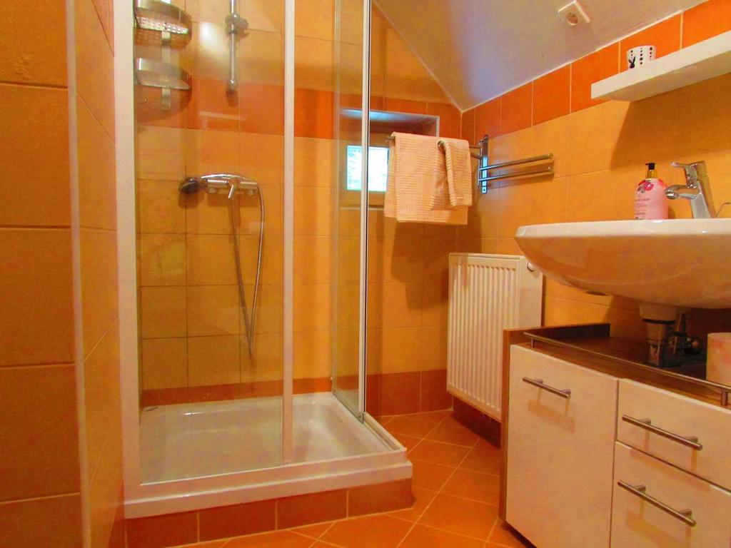 Iris Apartment